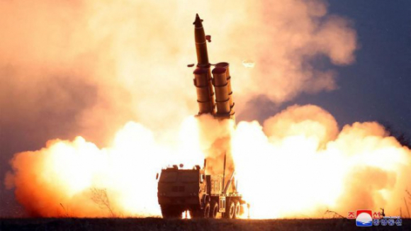 1 Trieu Tien Bat Ngo Khai Hoa Phao Phan Luc Phong Loat