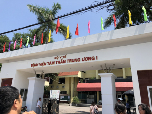 2 Truong Khoa Benh Vien Tam Than Trung Uong Nhan Tien Phong Cho Benh Nhan Bay Lac