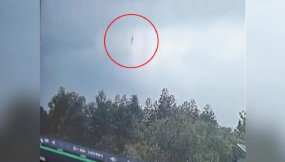 4 May Bay Trung Quoc Gap Nan Bi Vo Nat Khong Thay Dau Hieu Nguoi Song Sot