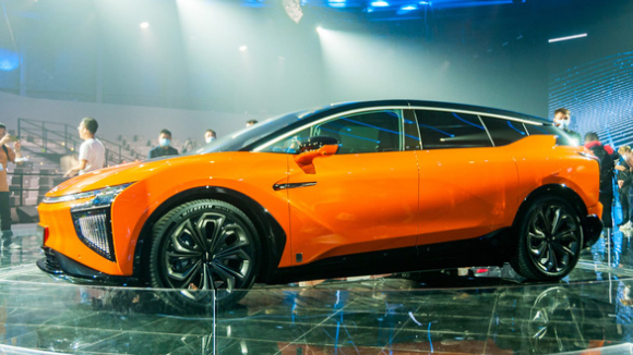 1 Trung Quoc Trien Lam Oto Bac Kinh Bi Hoan Vi Dich Covid 19