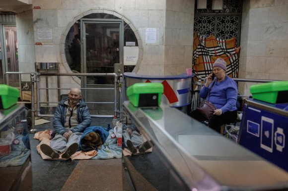 6 Cuoc Song Duoi Long Dat Cua Nguoi Ukraine Trong 1 Thang Mua Bom Bao Dan