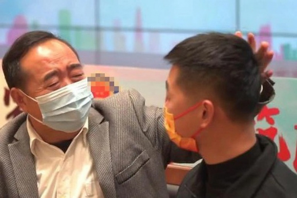 1 Tim Lai Con Trai That Lac Sau 27 Nam Nguoi Cha Dau Don Tiet Lo Su That