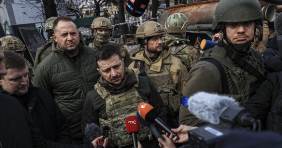 1 Nong Tt Ukraine Zelensky Bat Ngo Co Mat O Hien Truong Cua Cai Goi La Vu Tham Sat Bucha