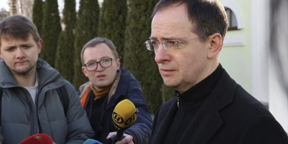 1 Trien Vong Hoi Nghi Thuong Dinh Nga Ukraine