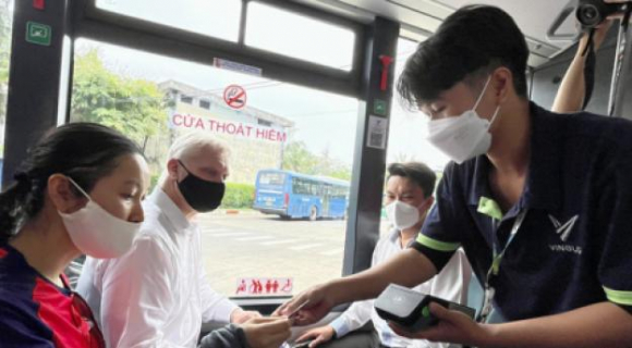 5 Dac Phai Vien Thuong Mai Thu Tuong Anh Tphcm La Tp Danh De Dap Xe