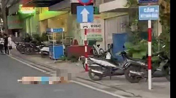 1 Dieu Tra Nguyen Nhan Nu Du Khach Nga Tu Vong Truoc Cua Khach San O Cat Ba