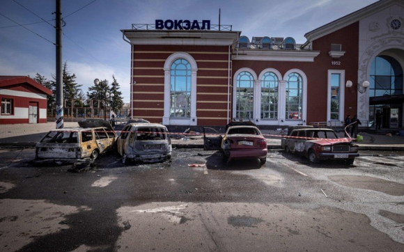 1 Nga Khoi To Vu Ban Ten Lua Vao Nha Ga O Kramatorsk