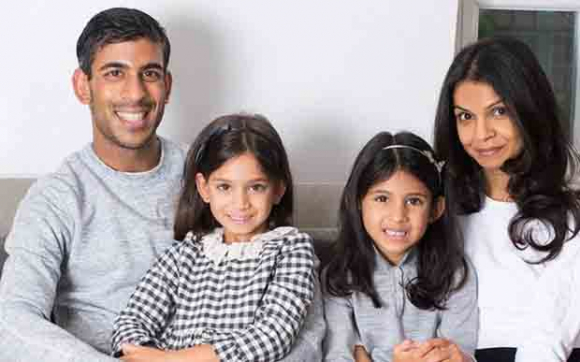 4 Chan Dung Vo Bo Truong Tai Chinh Anh Dang Khien Mxh Bung No Giau Hon Ca Nu Hoang Nhung Co Hanh Vi Khong The Chap Nhan Duoc