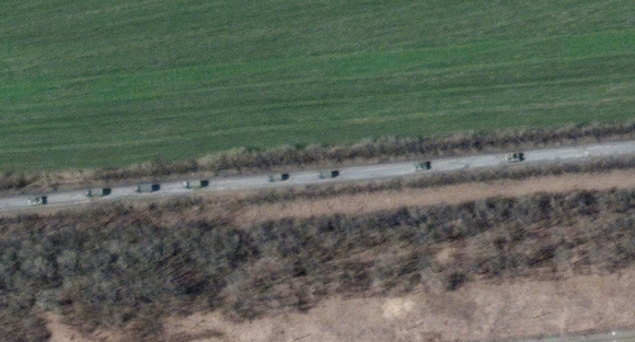 4 Hinh Anh Doan Xe Quan Su Dai 13km Cua Nga Di Chuyen O Phia Dong Ukraine