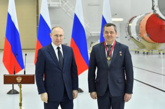 1 Tong Thong Putin Nga Se Khong Bao Gio Bi Co Lap