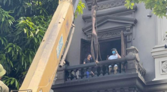 1 Vu Chay Biet Thu Tram Ty Cua Dai Gia Dat Mo Nu Chu Nhan Tu Vong