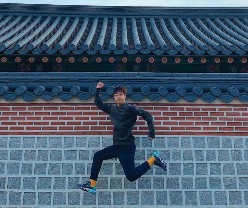 3 Buc Anh Dong Co Gia Gan 1000000 Usd