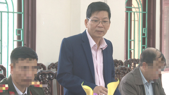 1 Giam Doc Va Can Bo Cdc Nam Dinh Nhan Hoa Hong 125 Ti Sau Khi Mua Kit Gia Cao Tu Viet A