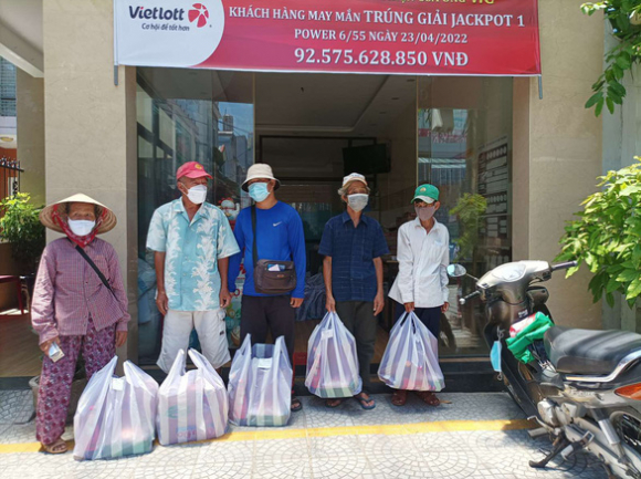 4 Nguoi Trung Jackpot Tai Da Nang Lam Tu Thien Gan 3 Ti Dong