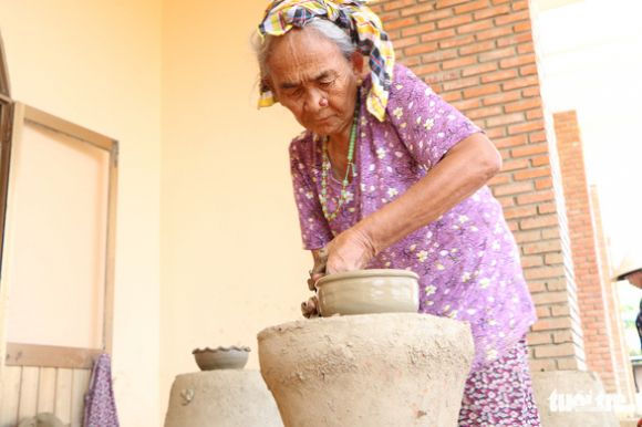 4 Doc Dao Nghe Lam Bang Tay Xoay Bang Mong O Ninh Thuan