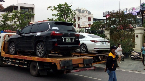 6 Can Canh Biet Phu Trieu Do Va Dan Xe Sang Cua Nguyen Chu Tich Tp Ha Long