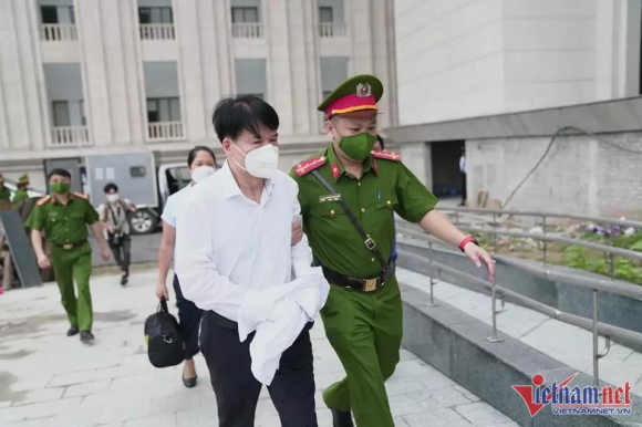 2 Xin Muc An Khong Dem Lai Noi Dau Kho Va Chuyen Ngat Tai Toa Vu Vn Pharma