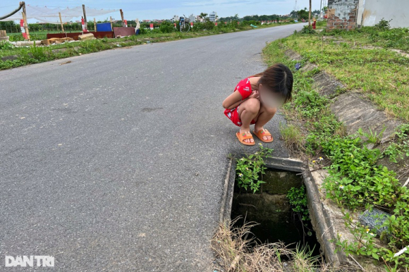 8 Hang Loat Nap Cong O Ha Noi Mat Tich Dan Cam Cui Canh Bao Nguy Hiem