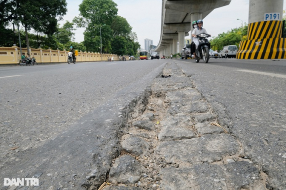 8 Duong Duoi Chan Du An Nhon   Ga Ha Noi Nat Sau Khi Duoc Hoan Tra