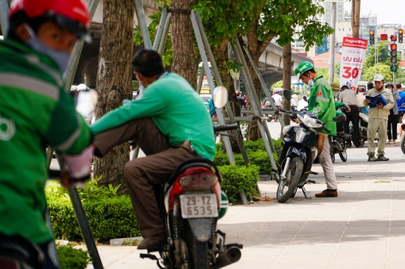 10 Nguoi Dan Ha Noi Chong Choi Nang Nong Bong Rat Gan 40 Do C