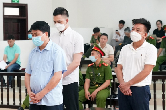 2 Quan Chuc Song Bang Qua Bieu Phai Bi Xu Toi Lam Giau Bat Chinh