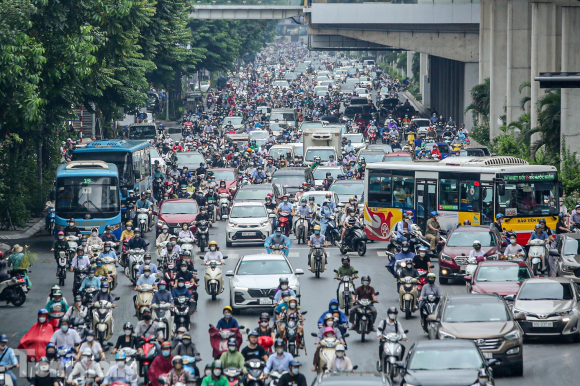 2 Duong Pho Ha Noi Tac Khong Loi Thoat Sau Con Mua Tam Ta