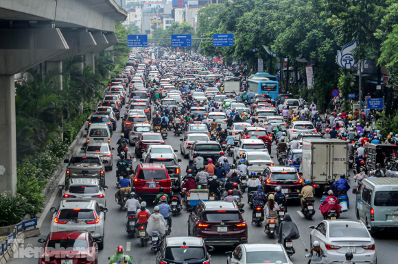 3 Duong Pho Ha Noi Tac Khong Loi Thoat Sau Con Mua Tam Ta