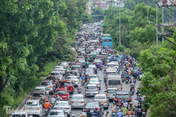 7 Duong Pho Ha Noi Tac Khong Loi Thoat Sau Con Mua Tam Ta