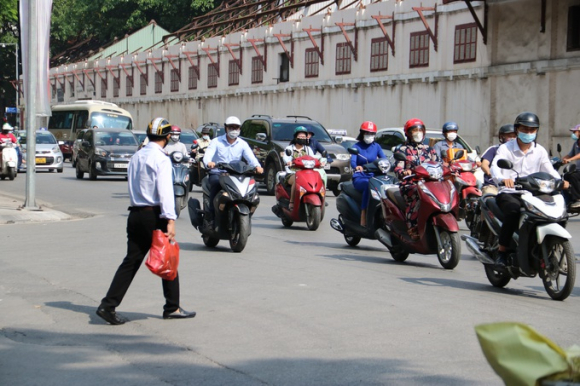 2 Nhuong Duong Cho Nguoi Di Bo La Chuyen La Viet Nam