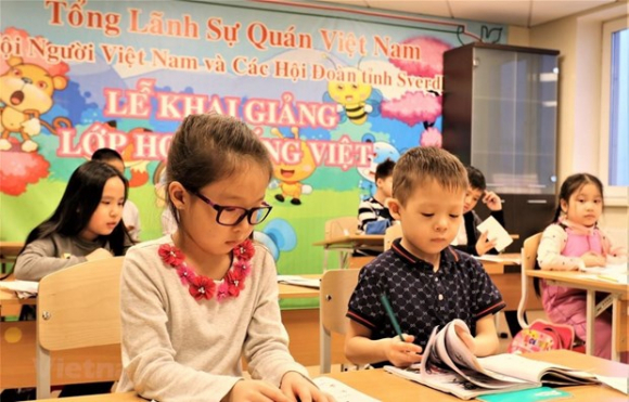 1 Da Co Ngay Ton Vinh Tieng Viet Trong Cong Dong Nguoi Viet O Nuoc Ngoai