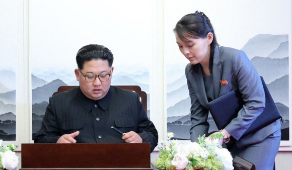 1 Ong Kim Jong Un Tung Bi Sot Cao Khi Trieu Tien Bung Phat Dich Covid 19