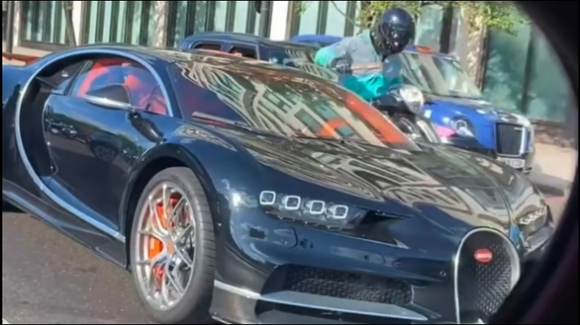 3 Tan Cong Bugatti Chiron Giua Ban Ngay De Lay Dong Ho
