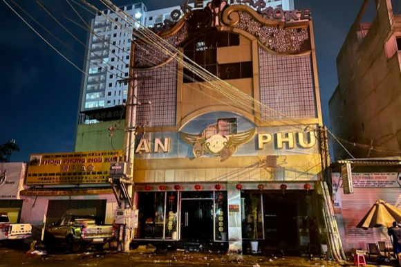 1 Vu Chay Quan Karaoke 32 Nguoi Chet Phong Hat Khong Chot Cua