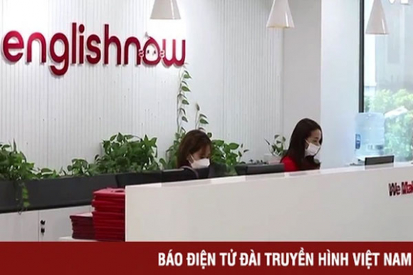 1 Vu Hang Tram Phu Huynh Doi Tien Hoc Phi Tieng Anh Trung Tam Da Cam Ket Hoan Tien