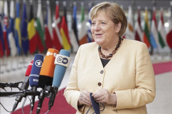 1 Ba Angela Merkel Duoc Trao Giai Nansen Vi Nguoi Ti Nan