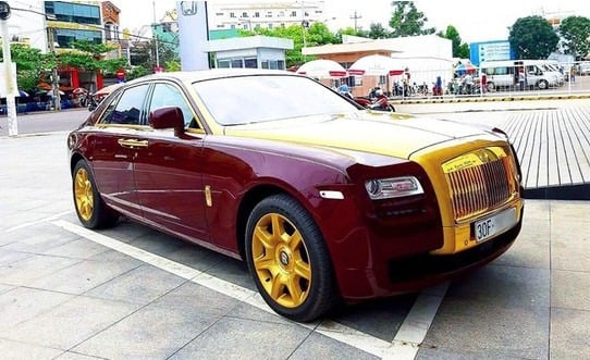 1 Mot Sieu Xe Rolls Royce Khac Cua Flc Bi Mang Ra Dau Gia Thu Hoi No