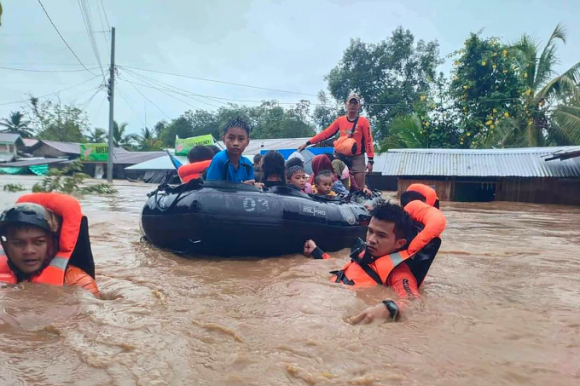1 Bao Nalgae Khien 72 Nguoi Chet O Philippines