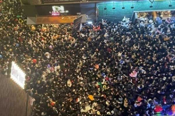 1 Tham Hoa Giam Dap O Itaewon Hon 1400 Nguoi Van Mat Tich Nguoi Than Dau Dau Cho Tin
