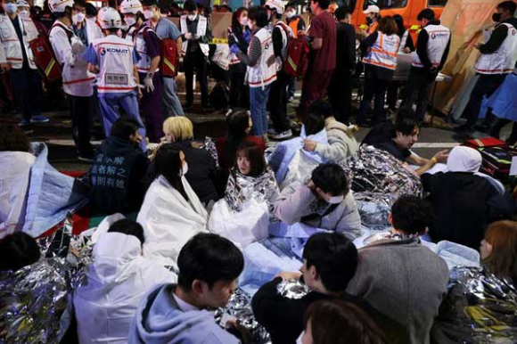 2 Tham Hoa Giam Dap O Itaewon Hon 1400 Nguoi Van Mat Tich Nguoi Than Dau Dau Cho Tin
