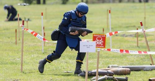 1 Campuchia Cu Chuyen Gia Ra Pha Bom Min Toi Ukraina
