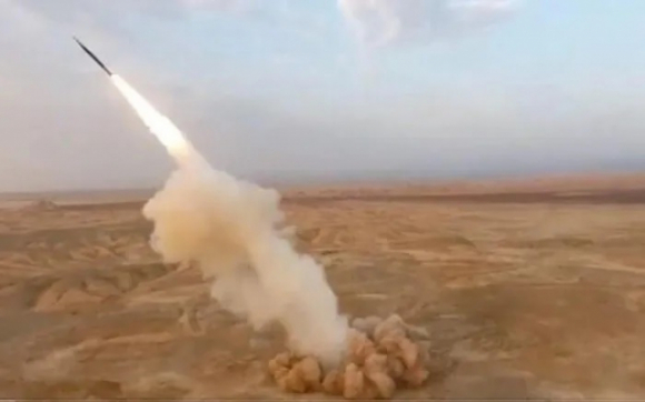 1 Iran Thu Thanh Cong Ten Lua Moi