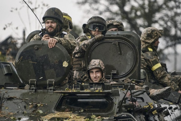1 Ukraine Tuyen Bo Gianh Lai Hang Loat Lanh Tho O Mien Nam