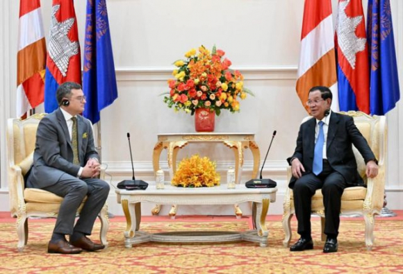 3 Khac Viet Nam Va Lao Campuchia Va Ong Hun Sen Duoc Khen Vi Ung Ho Ukraine