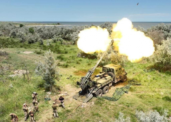 1 Ukraine Dieu Xe Tang Va Trong Phao Chuan Bi Phan Cong Lon O Mien Dong