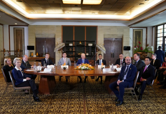 4 Nato Co The Dap Tra The Nao Ve Vu Ten Lua Roi Xuong Ba Lan