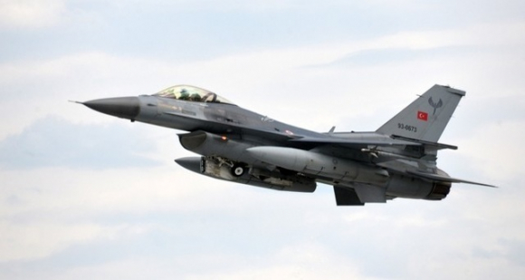 1 Tho Nhi Ky Mo Chien Dich Xuyen Bien Gioi Tan Cong Muc Tieu O Iraq Syria