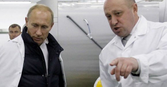 1 Putin Tro Nen Mo Nhat Hon Truoc Cac Cuoc Tranh Gianh Quyen Luc Quan Su