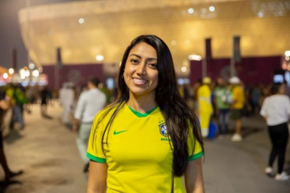 1 Mot Niem Vui Khac Cua Cdv Nu Den Qatar Xem World Cup