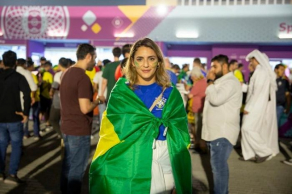 3 Mot Niem Vui Khac Cua Cdv Nu Den Qatar Xem World Cup
