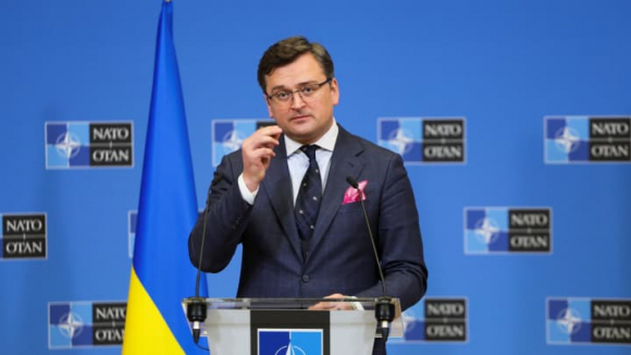 1 Ngoai Truong Ukraine Phuong Tay Khong Nen So Nga Sup Do Ukraine Co Quyen Danh Vao Lanh Tho Nga